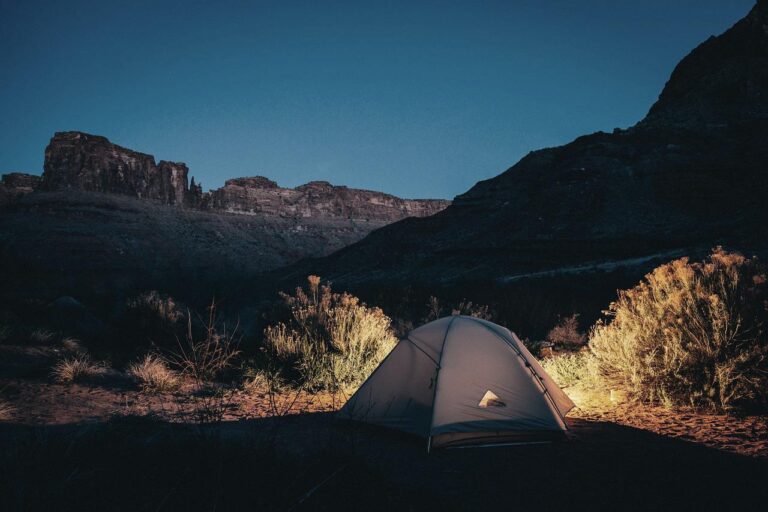 Règles de camping sauvage en Belgique : Est-ce autorisé ?